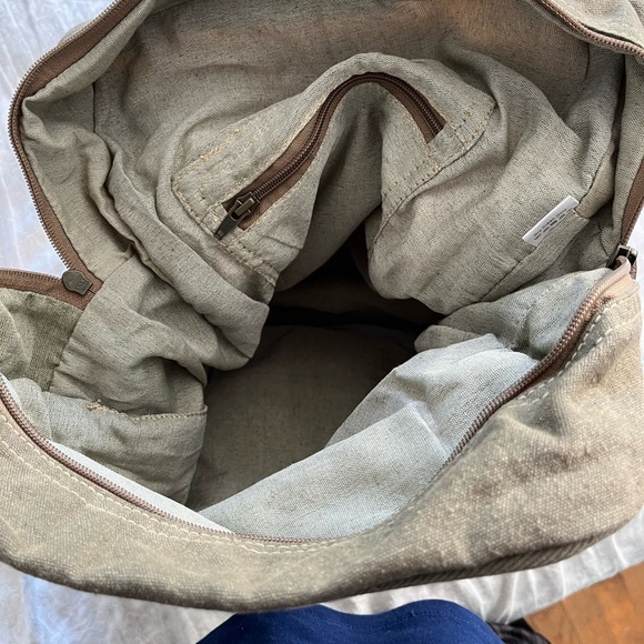 CLEA RAY BACK PACK CANVAS AND LEATHER FLORAL BEIGE AND GREEN COLOR - Picture 12 of 13